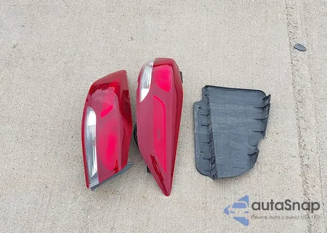 2018 Hyundai Elantra Sel из США, поврежденный, VIN 5NPD84LFXJH248150